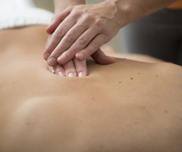 Massagem para liberação miofacial