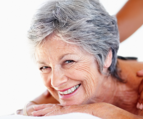 Como a massagem pode ajudar os idosos