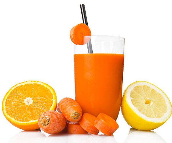 Faça o suco de laranja com cenoura e tenha uma pele bonita