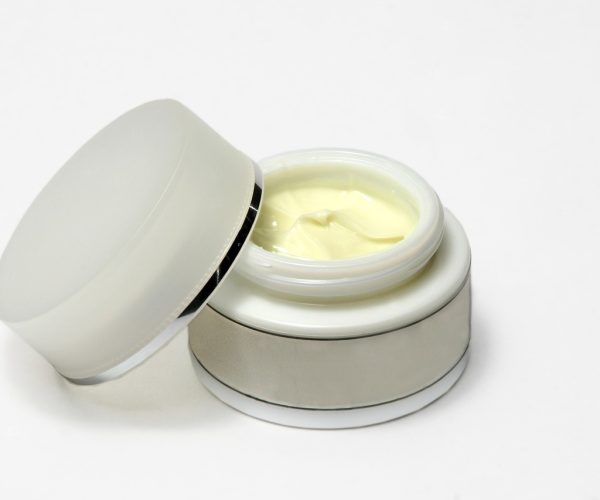 Use o ibedenona para uma pele bonita