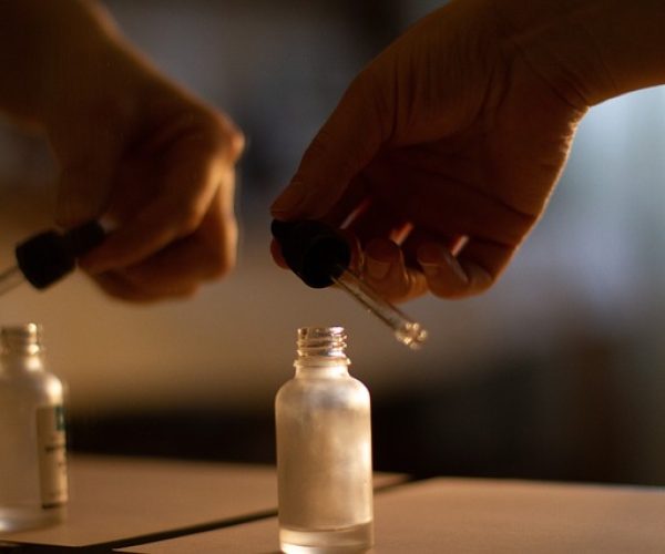 6 benefícios da Azeloglicina para a pele