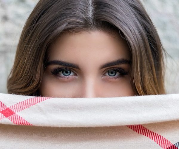 Como ter sobrancelhas bonitas