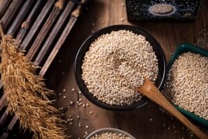 Leia mais sobre o artigo 7 benefícios da quinoa para a sua saúde.