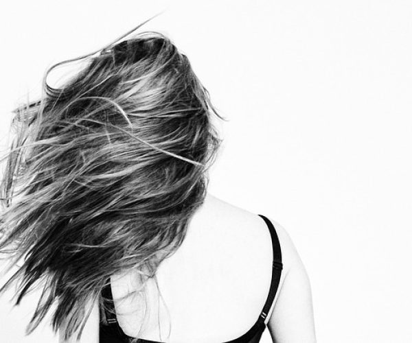 7 dicas para ter cabelos fortes e saudáveis