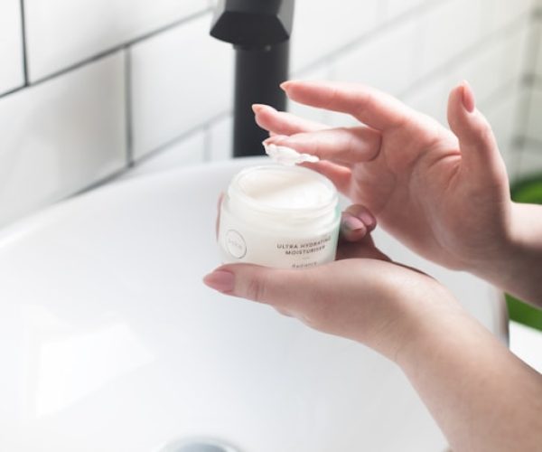 3 opções de cremes faciais anti sinais que não são caros